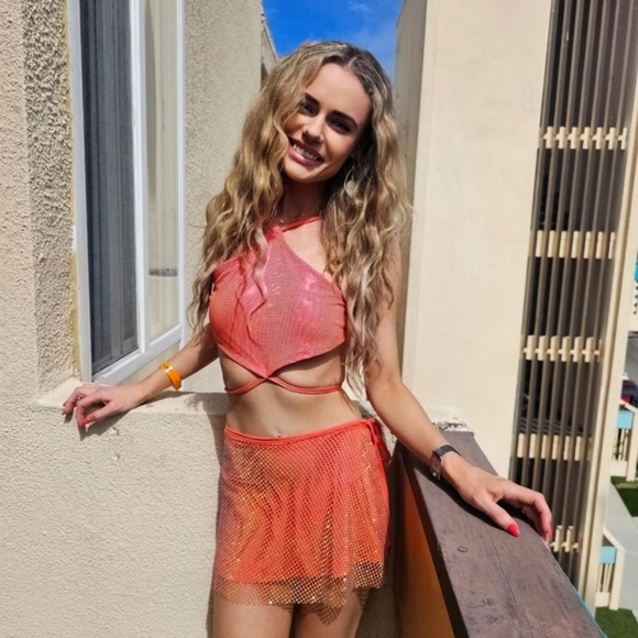 Lucy in the sky - crop top in Orange shimmer Shiny Bright Colorful. Rave Festiva - Picture 3 of 5